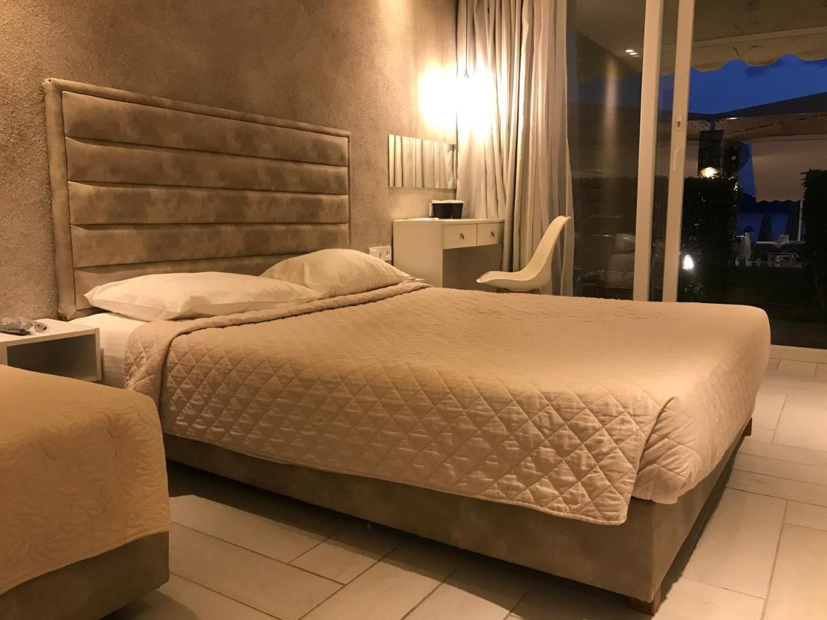 Porto Palio Beach Hotel PalaiónTsiflíkion 외부 사진