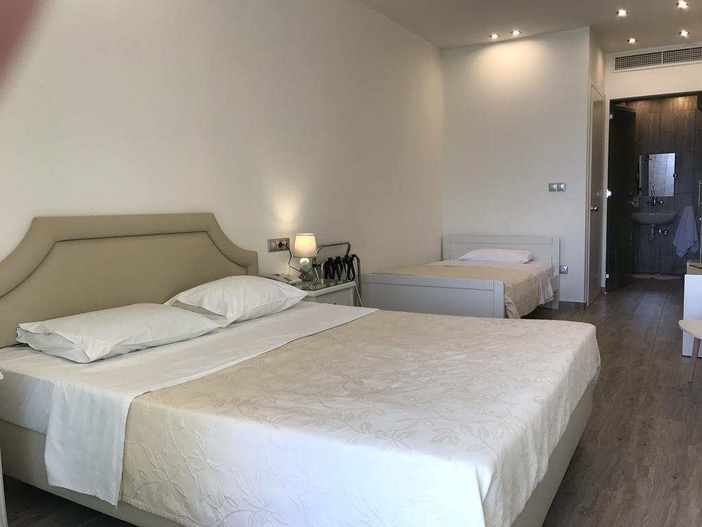 Porto Palio Beach Hotel PalaiónTsiflíkion 외부 사진